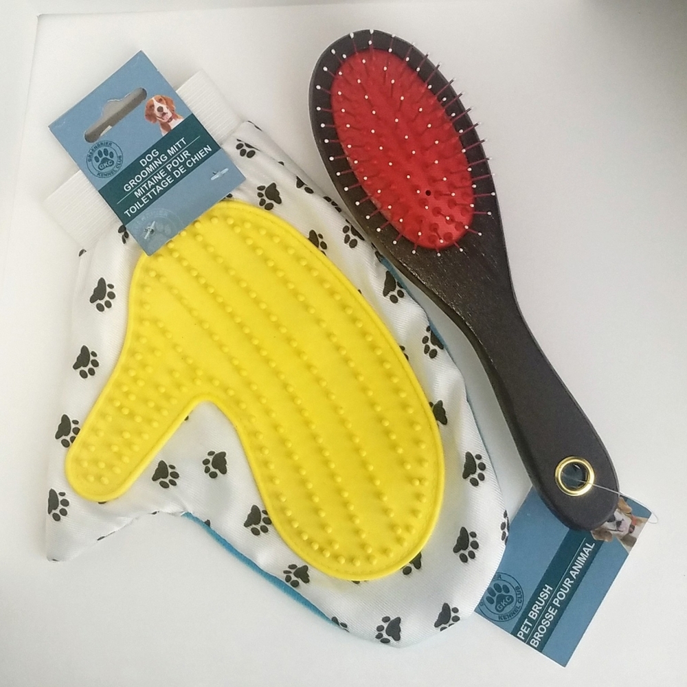 NWT Double-Sided Dog Brush & Grooming Mitt